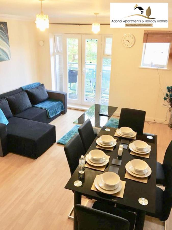 2 Bedroom Apartment At Dagenham , Adonai Serviced Accommodation, Free Wifi And Parking Bagian luar foto