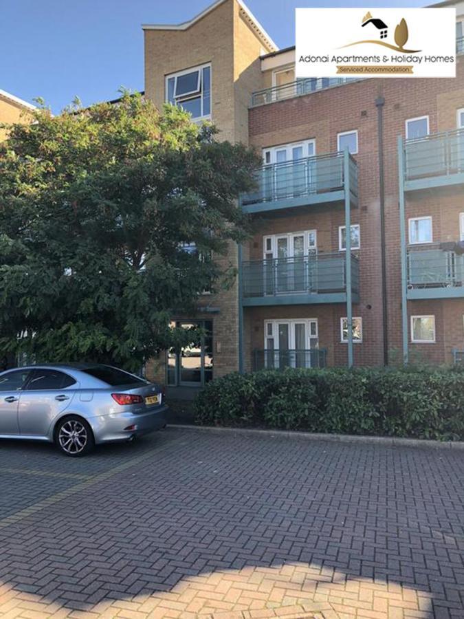 2 Bedroom Apartment At Dagenham , Adonai Serviced Accommodation, Free Wifi And Parking Bagian luar foto